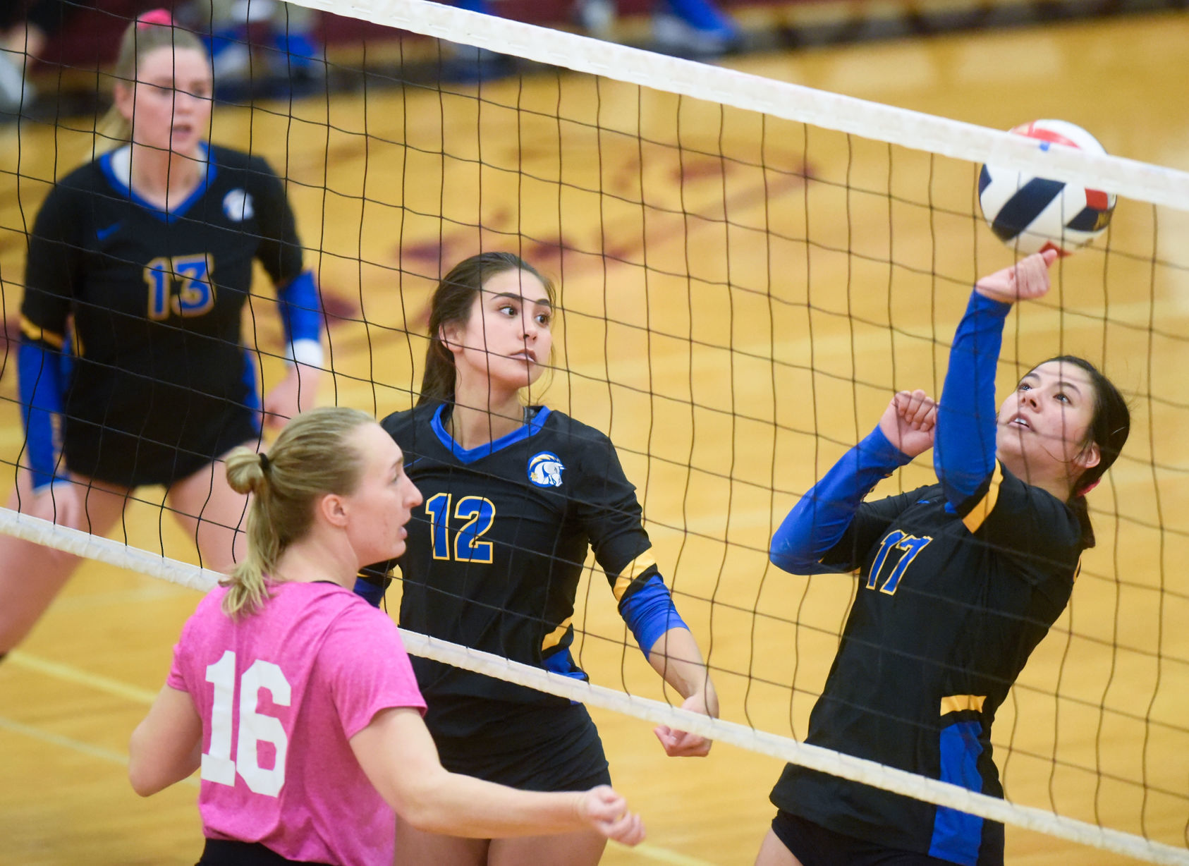 Volleyball Briar Cliff at Morningside